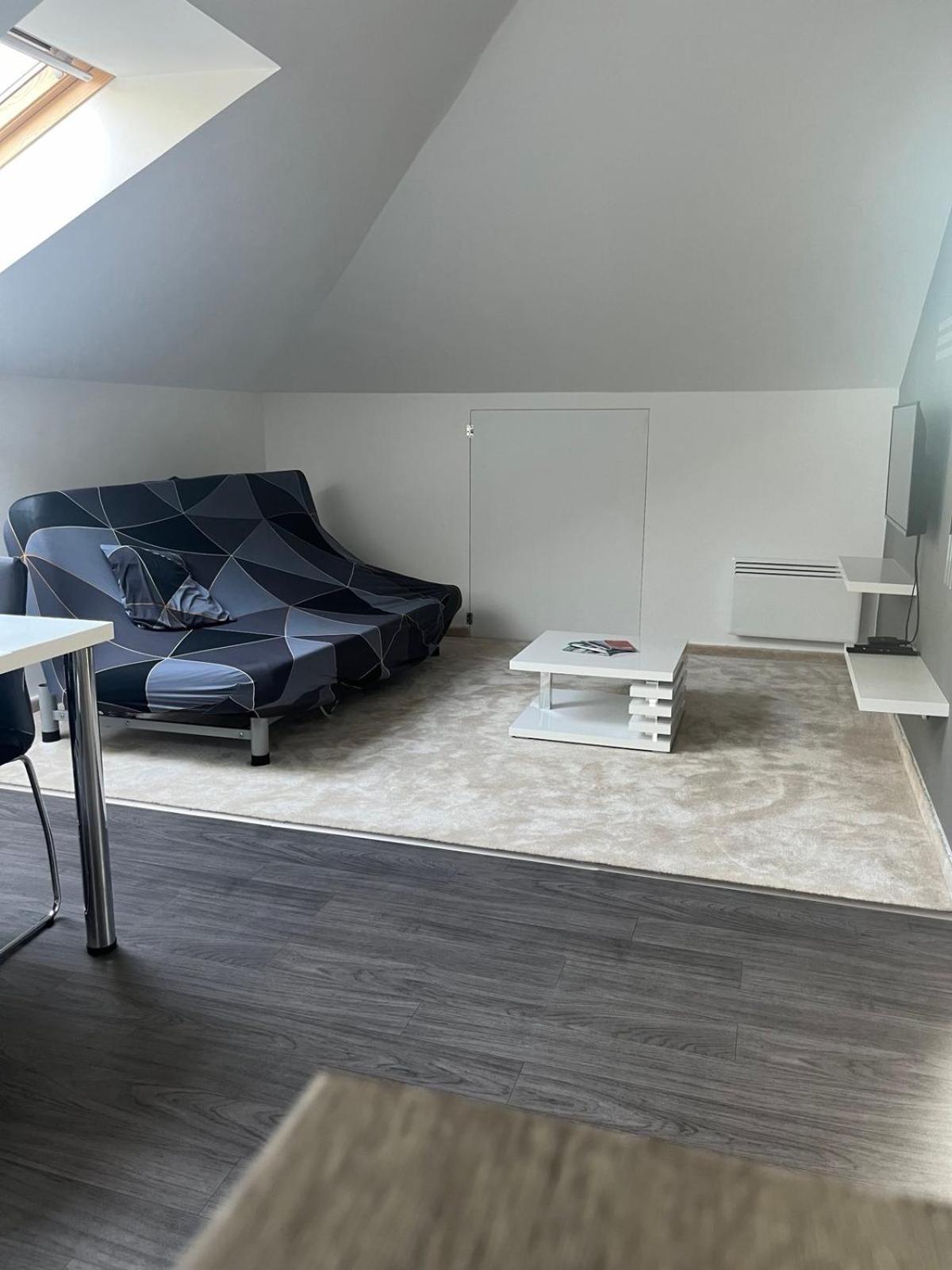 Chill Apartman Budakalasz Εξωτερικό φωτογραφία
