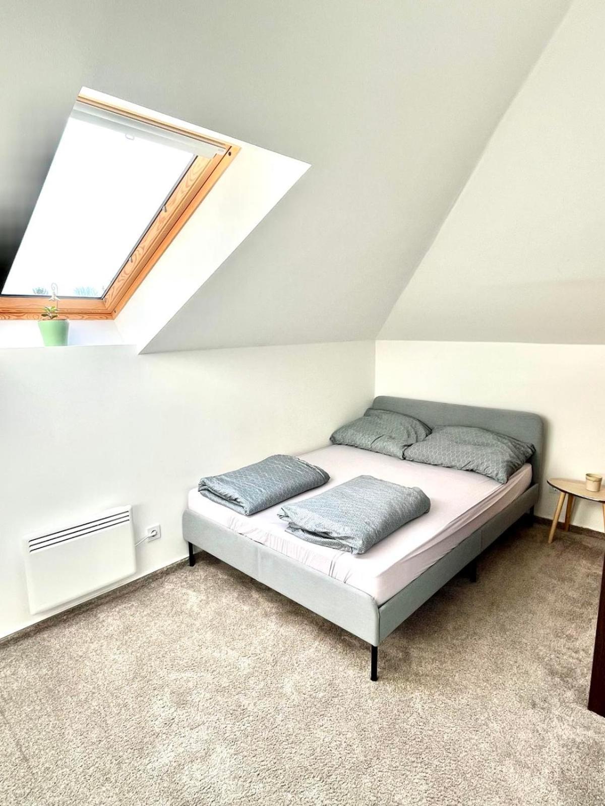 Chill Apartman Budakalasz Εξωτερικό φωτογραφία